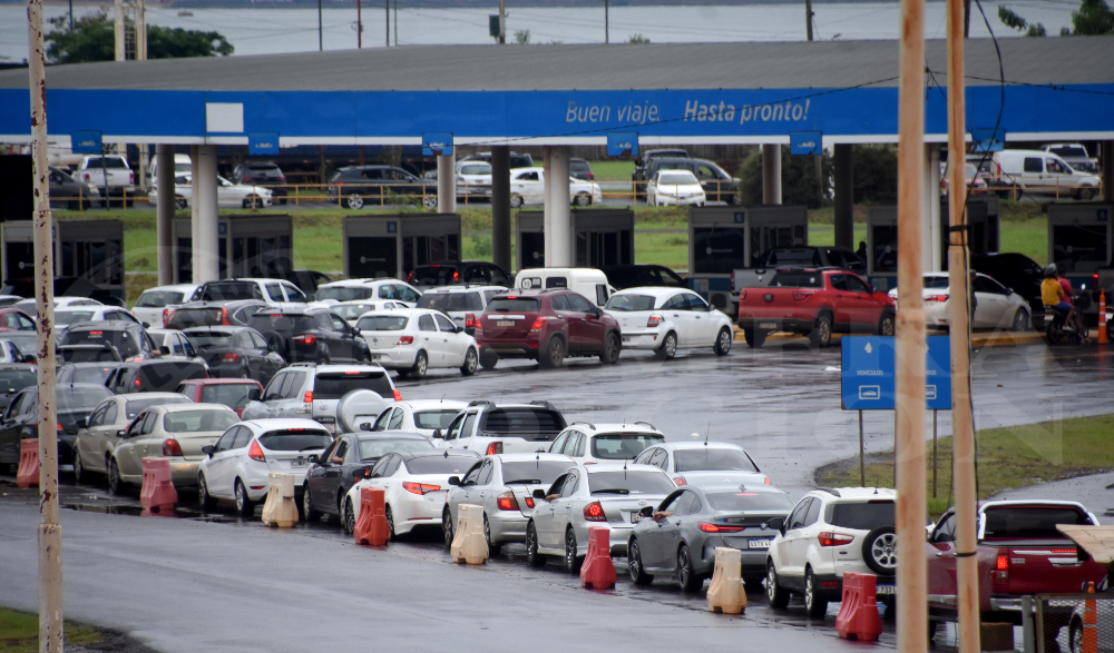 Puente Posadas-Encarnación: el corredor fronterizo que marcó un récord migratorio en las fiestas