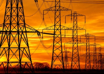 Energía definió subsidios eléctricos de noviembre y precios mayoristas para el verano