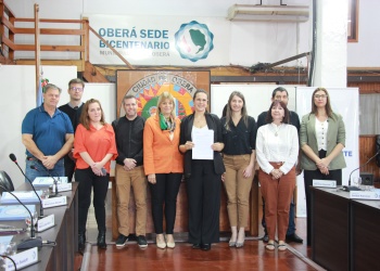 Oberá habilita un espacio para recuperar residuos electrónicos y textiles mediante un comodato