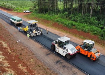 Vialidad Provincial retoma la pavimentación del acceso a Colonia Guaraypo