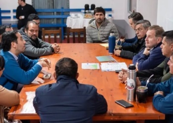 Familias de Dos Hermanas reclaman al Gobierno para frenar desalojos en tierras que ocupan desde hace tres décadas