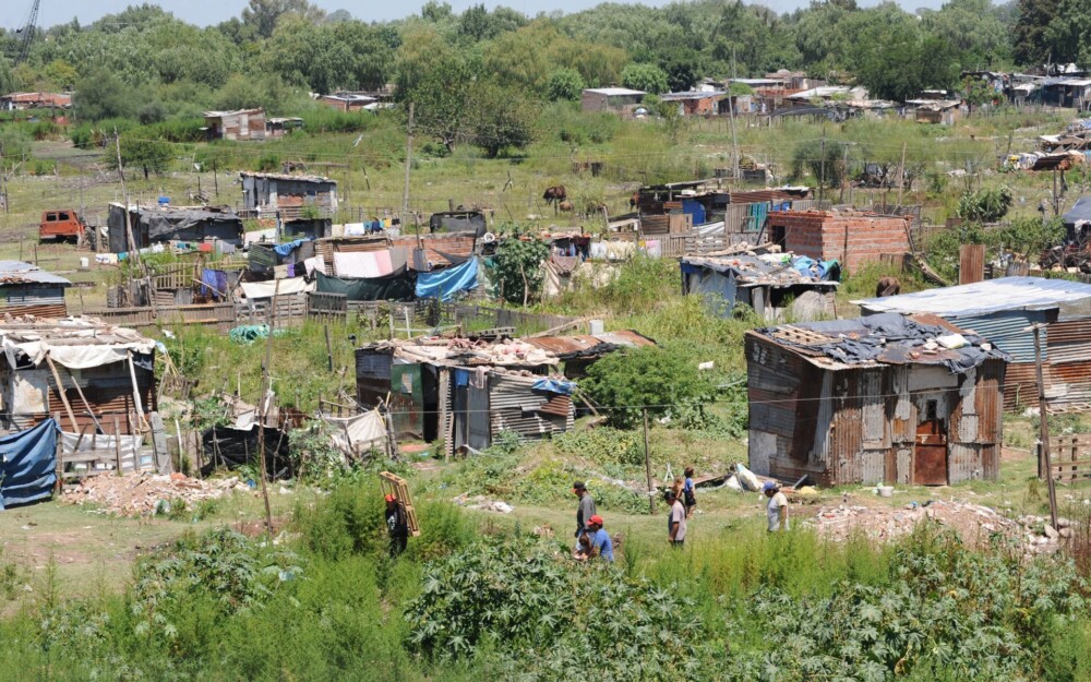 IPRODHA reglamenta plan para barrios populares: 413 asentamientos y 59.344 familias en el horizonte