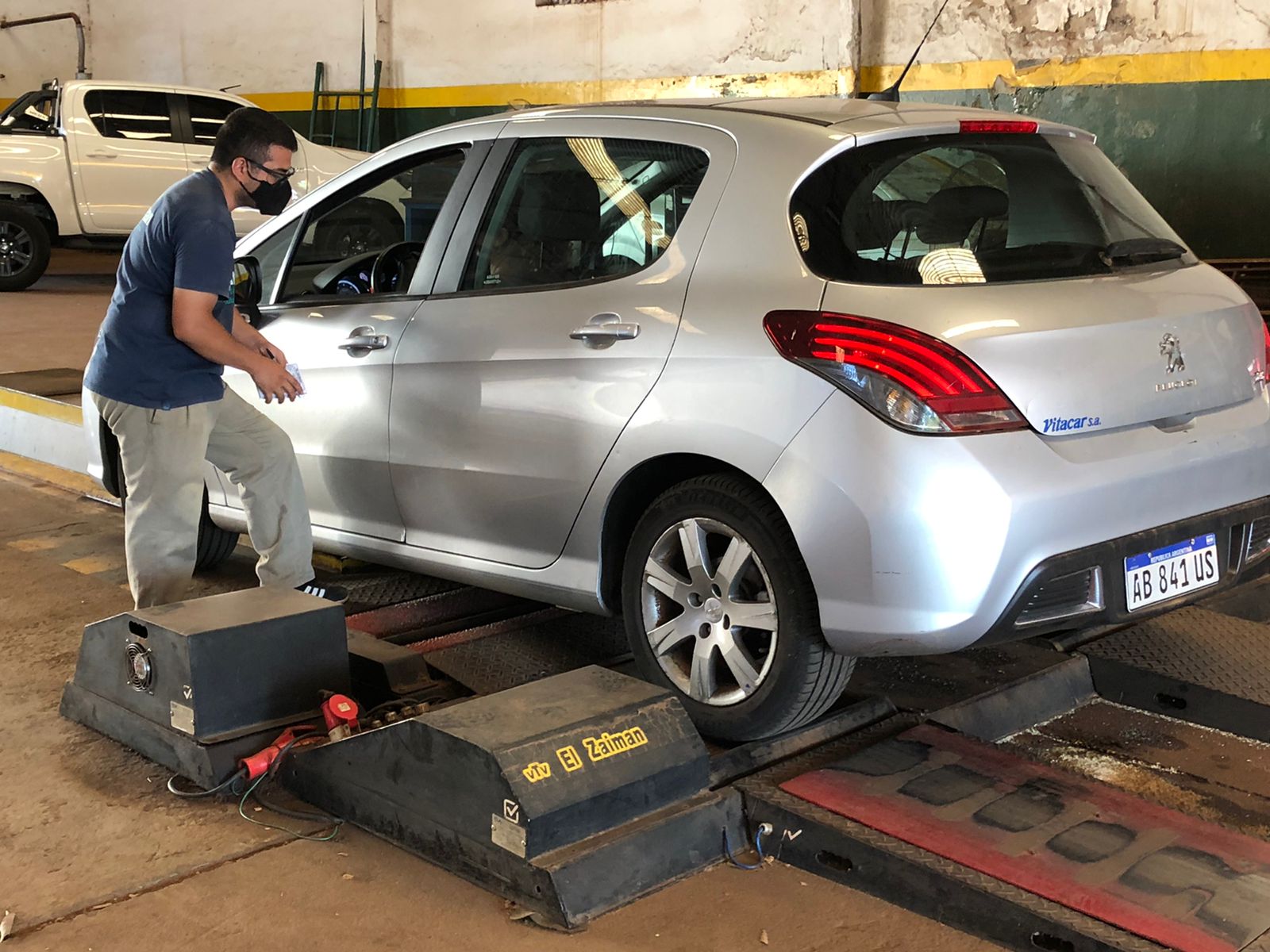 Fin del monopolio en la revisión vehicular: talleres mecánicos podrán realizar la RTO
