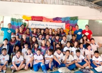 Estudiantes de San Ignacio brillan en certamen literario internacional