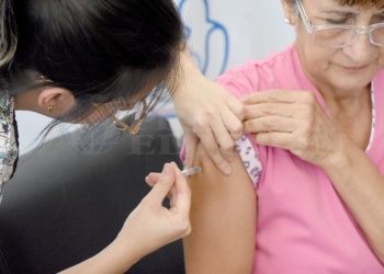 Misiones aclara la brecha entre la cobertura nacional de la vacuna antigripal y la demanda local